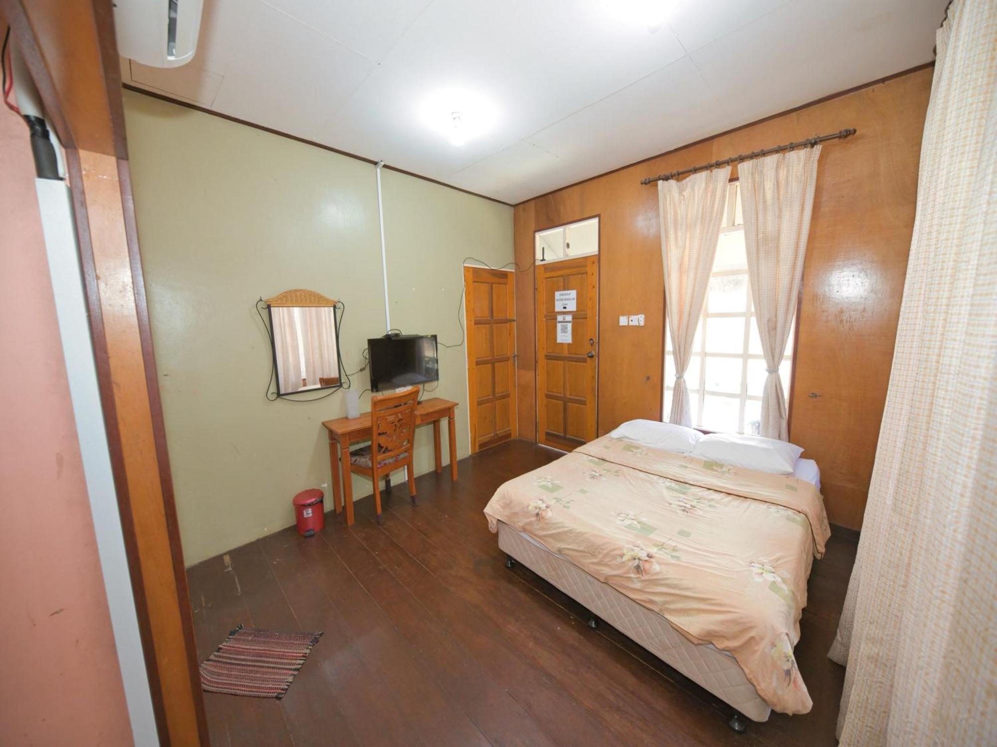 Oyo 90968 Teratak Samuderakita, Chalet & Guesthouse Kampong Gong Badak Exterior photo